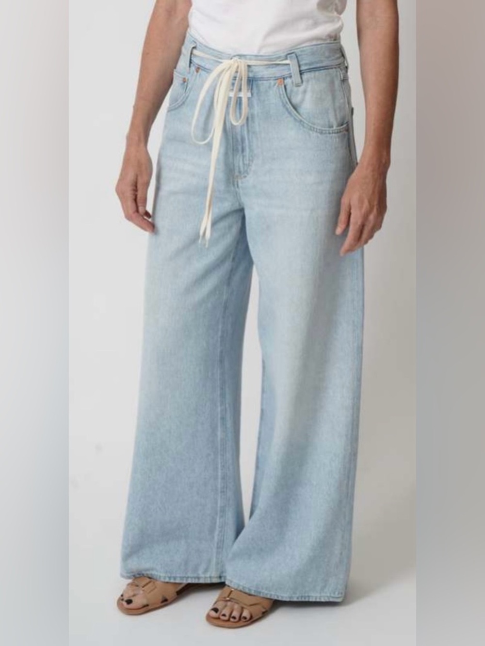Closed NWT Morus Wide Leg Light Wash Denim Drawstring Jeans Women’s Size 28